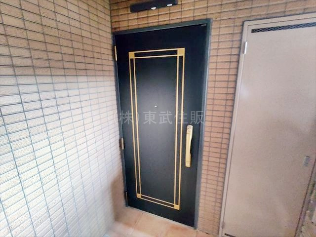 【玄関】 | グランシャトレ坂戸シエルコート | 落ち着いた雰囲気の玄関です