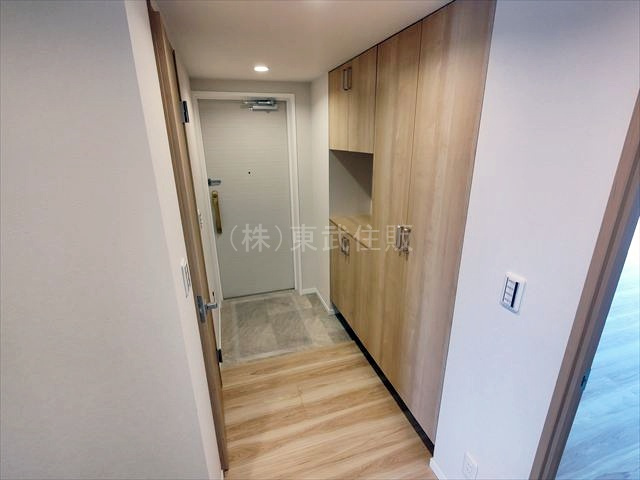 【構造・工法・仕様】 | グランシャトレ坂戸シエルコート | 収納付きの玄関です