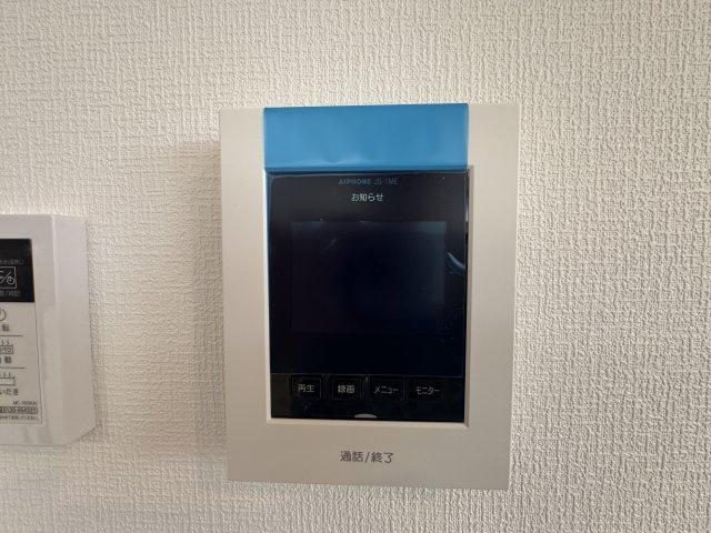 豊見城市名嘉地（全3棟）ラスト2号棟のセキュリティ|2号棟　TVモニター付きインターフォン♪
