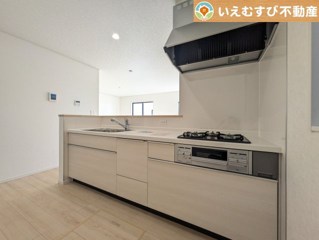 Cradle garden　鴻巣市筑波第5のキッチン|機能性収納性に溢れるキッチン
収納もたっぷり付いていてすっきり片付く！毎日楽しくお料理が出来そうです！