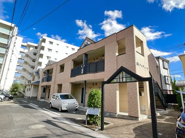 アイディールの外観