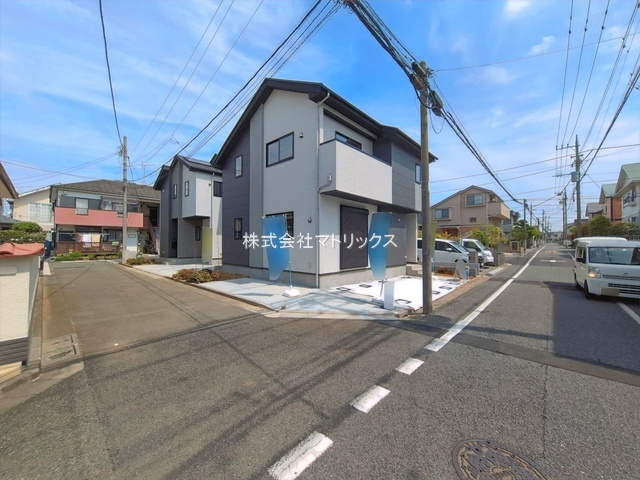 練馬区大泉学園町8丁目　省エネ快適邸宅　角地含む全2棟の前面道路含む現地写真