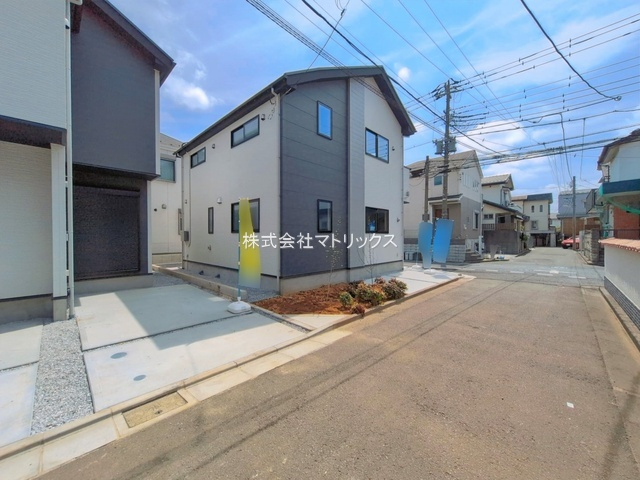 練馬区大泉学園町8丁目　省エネ快適邸宅　角地含む全2棟の前面道路含む現地写真