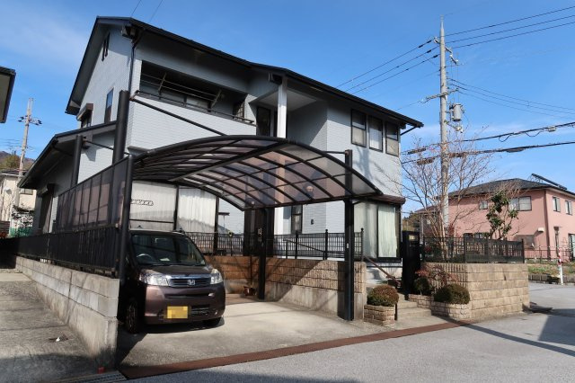 米原市杉澤　中古戸建の外観