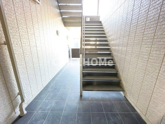 D-room本町のロビー|当社、チルホームのHPもご覧ください(^^)/物件情報多数♪