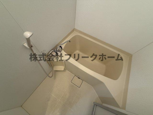 武蔵野市中町２丁目の賃貸マンションの浴室