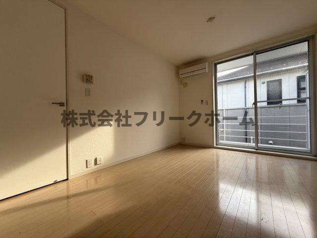 武蔵野市中町２丁目の賃貸マンションの居間・リビング