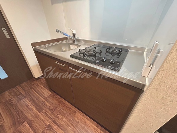 平塚市浅間町のアパートのキッチン