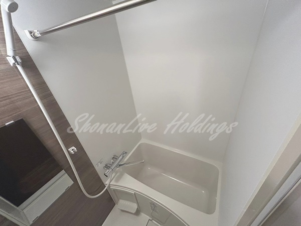 平塚市浅間町のアパートの浴室