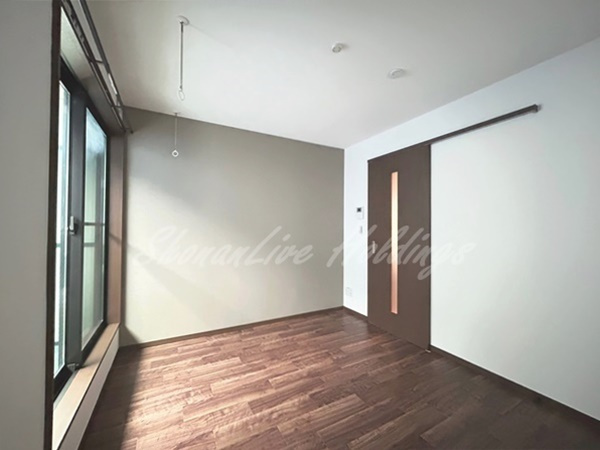 平塚市浅間町のアパートの寝室