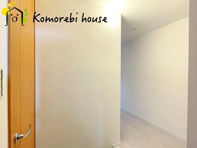 アドグランデ大宮宮原の玄関|収納もある玄関です