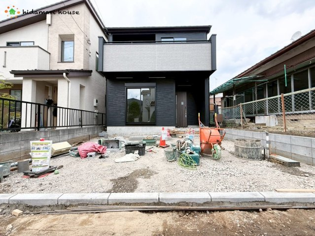 上尾市上尾下4期　新築戸建　グラファーレ01の駐車場