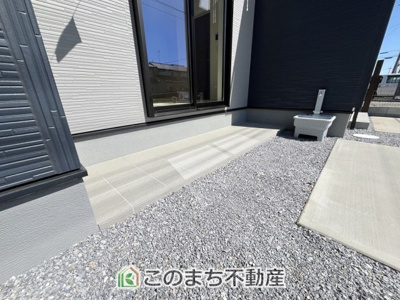 【外観】 | LievleGarden.S古河市下辺見第6　 | オシャレな土間タイルスペース♪