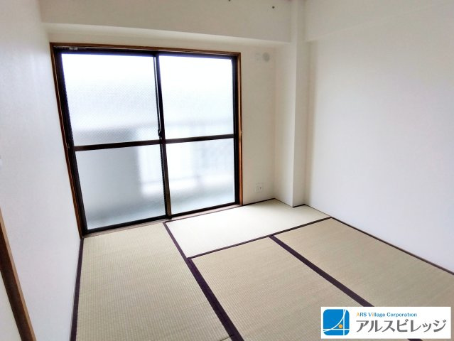 大井ガーデンビルの和室|すぐ横になれる和室は、みんながほっと一息つける空間