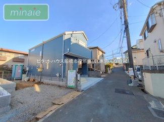 【前面道路含む現地写真】 | 販売現地
スタイリッシュな外観でゆったりした空間が魅力的です♪　　