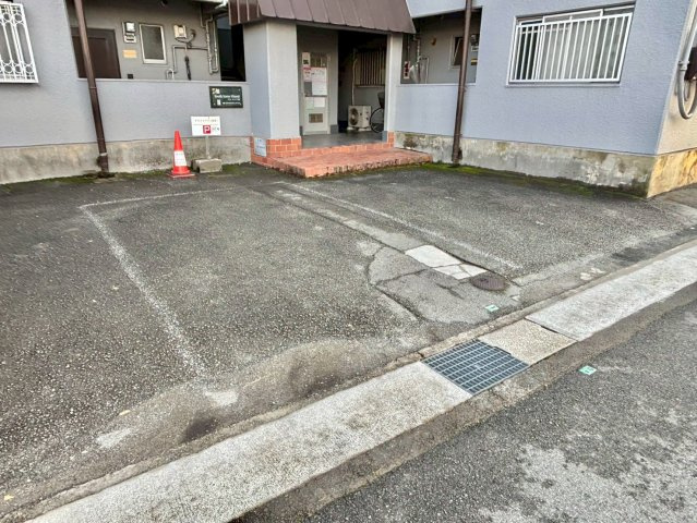 サウスステイツ姫路の駐車場