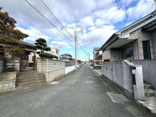 【前面道路含む現地写真】 | 遠賀郡岡垣町東高陽3丁目戸建
