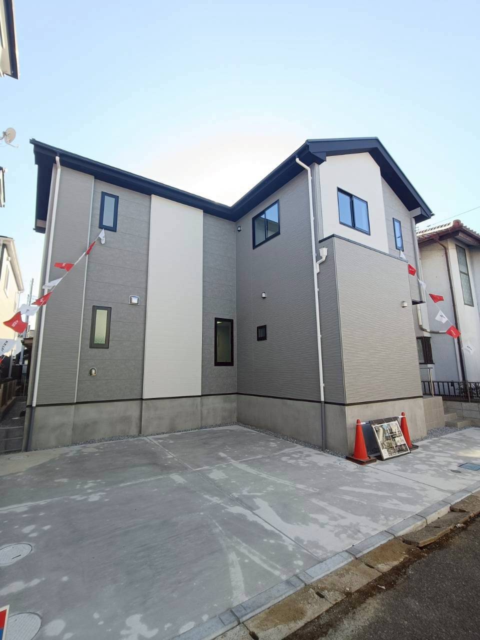 北葛飾郡松伏町　松伏　新築戸建　全1棟の駐車場|施工例です