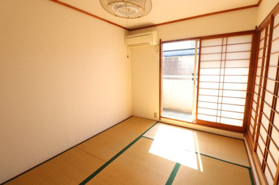 【和室】 | 増尾7丁目　貸家 | 2階和室からベランダへ出られます