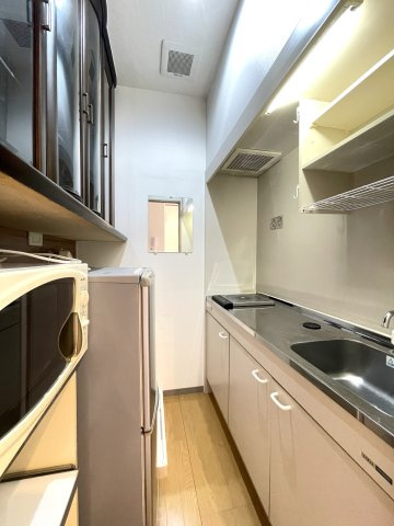 春日部市小渕の賃貸マンションの居間・リビング