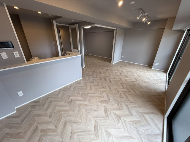 吹田市江坂町５丁目の賃貸マンションの居間・リビング