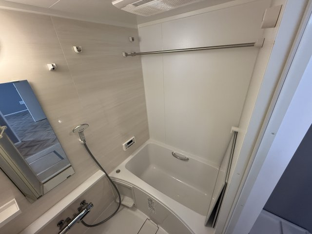 吹田市江坂町５丁目の賃貸マンションの浴室