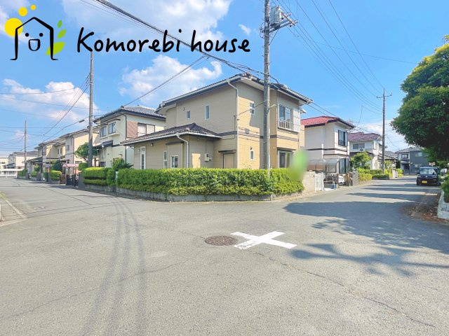 鴻巣市中央7　中古一戸建ての前面道路含む現地写真|前面道路含む現地写真です