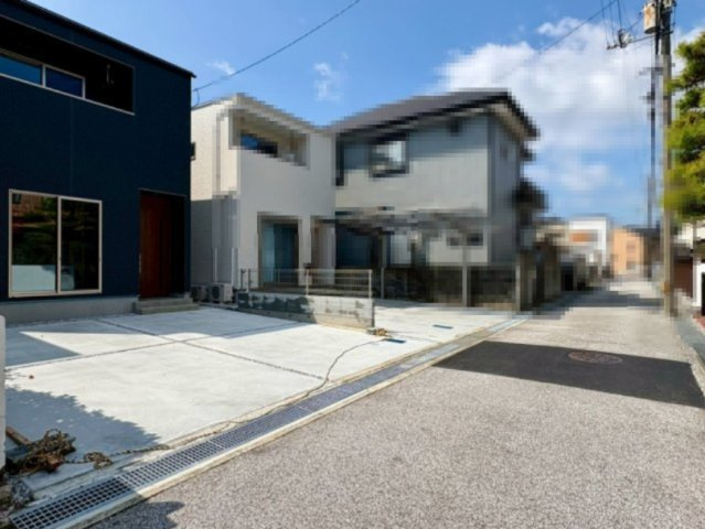 一宮中町⑦　新築戸建住宅の前面道路含む現地写真|前面道路は生活道路で落ち着いた住環境。駐車もしやすい立地です。