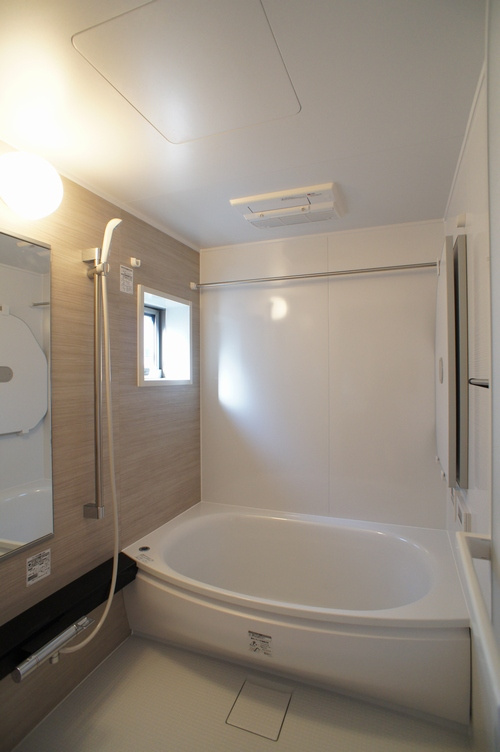 アルフラットおおたかの森弐番館の浴室