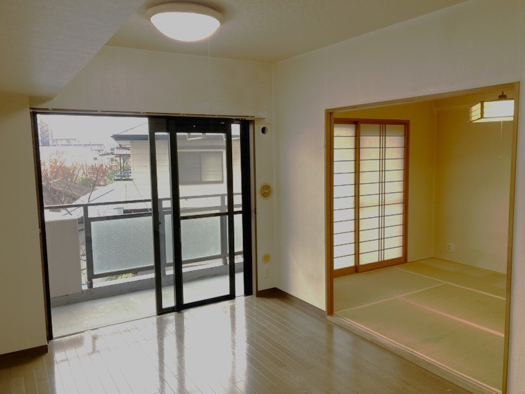 セレナハイム春日部緑町の居間・リビング