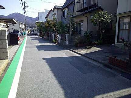 海田町昭和中町の前面道路含む現地写真