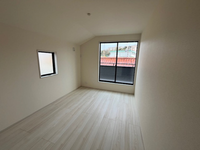 【洋室】 | 緑町６丁目　新築戸建 | 洋室約6.7帖