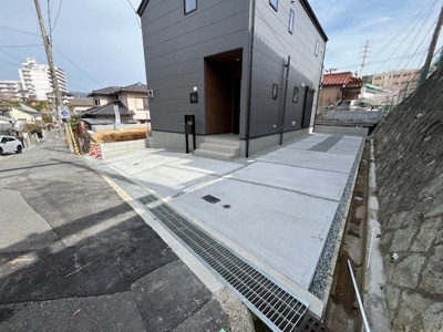 【駐車場】 | 緑町６丁目　新築戸建 | カースペース3台分ございます。