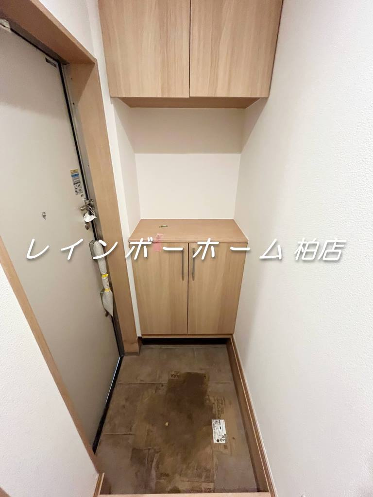 柏駅徒歩9分！ネット無料＆ペット相談可☆の玄関|玄関です