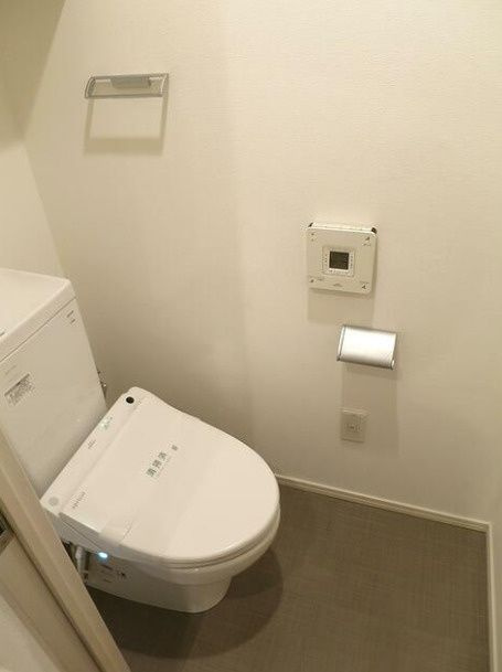 渋谷区千駄ヶ谷５丁目の賃貸マンションのトイレ