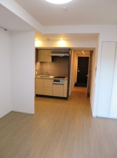 渋谷区千駄ヶ谷５丁目の賃貸マンションの玄関