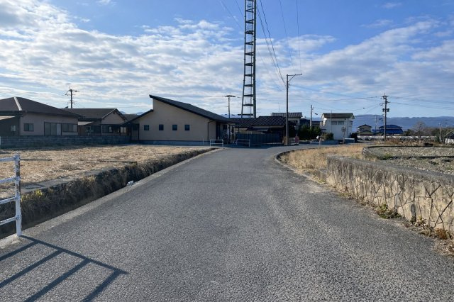 朝倉市杷木林田　売り土地の前面道路含む現地写真|前面道路含む現地写真です
