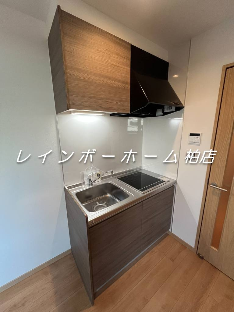 柏駅徒歩9分！ネット無料＆ペット相談可☆のキッチン|使いやすいキッチンです
