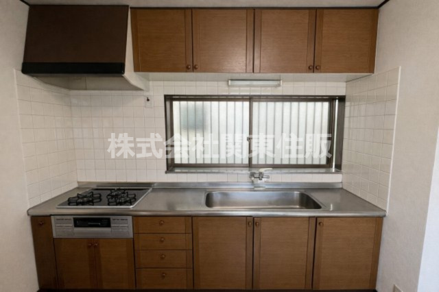 さいたま市南区大字円正寺　中古住宅のキッチン|キッチンでお料理をお楽しみください　※一部CG加工されております