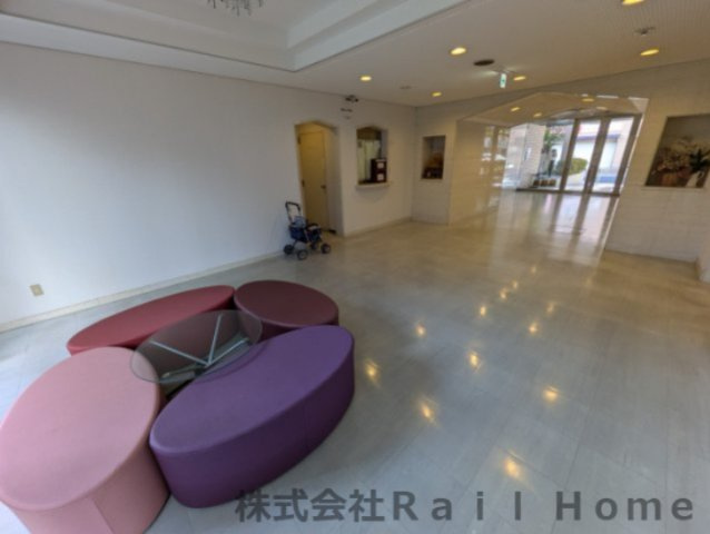 クリーンピア南大路時計台（オーナーチェンジ）のエントランス