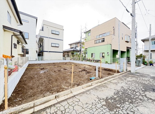 【外観】 | 志木市中宗岡3丁目　新築一戸建住宅　全1棟　(志木本店) | 販売現地／2026年4月10日撮影　
全室収納付きでお部屋を広くお使いいただけます。