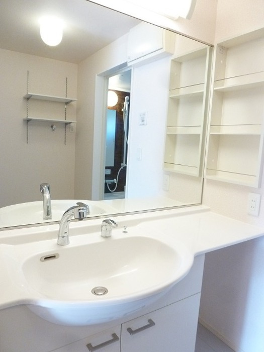 ボナール Bの洗面所