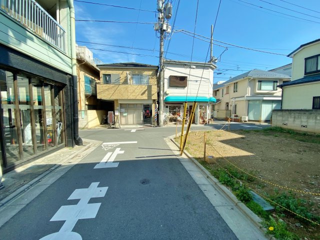 板橋区上板橋3丁目 限定1棟の前面道路含む現地写真|通風・採光にも優れ、心地よい光と風があふれる角地♪♪
是非現地にて実際にご見学ください