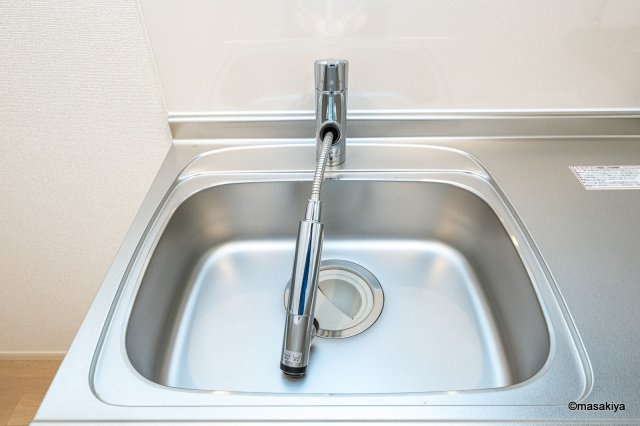 レインボーのキッチン|写真は同じ建築会社の近い間取りのものです。参考にご覧下さい。