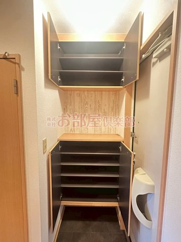 リビングタウン江戸屋敷　E棟の収納
