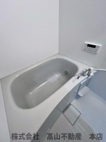 シャルム岡垣Ⅴの浴室