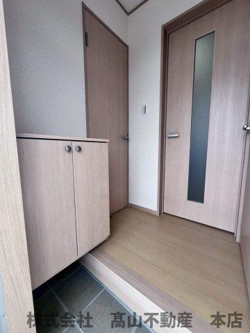 シャルム岡垣Ⅴの玄関