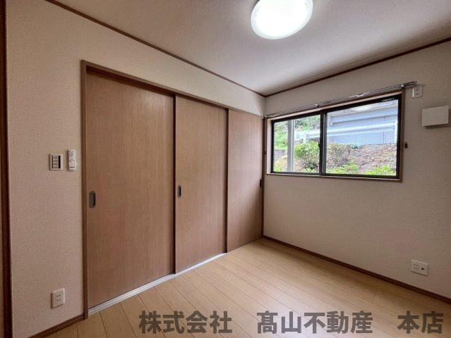 シャルム岡垣Ⅴの洋室