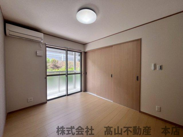 シャルム岡垣Ⅴの居間・リビング