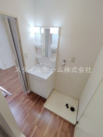 高師パークハイツB棟の洗面所|別部屋写真です。